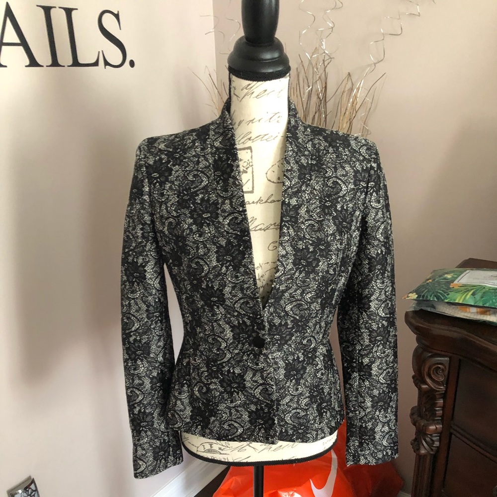 Banana Republic women’s blazer size 2